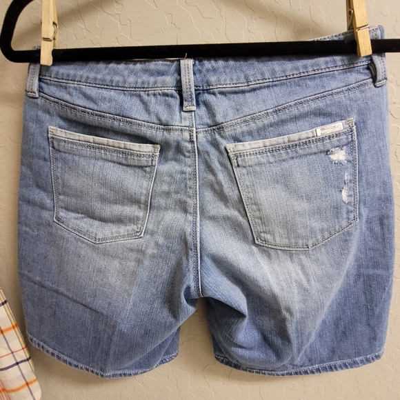 White House Black Market destructed girlfriend jean bermuda shorts - Picture 6 of 15